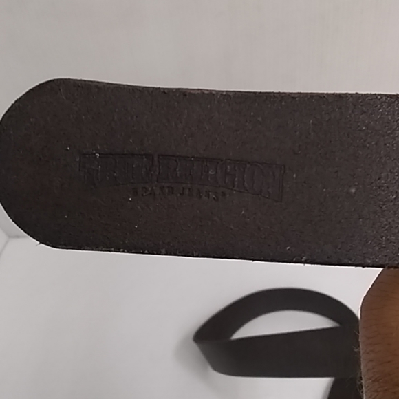 True religion genuine leather belt size 34 inch - Picture 2 of 5